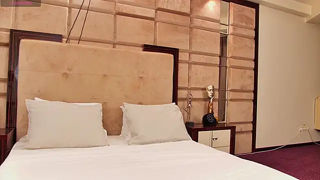 Snapshot of CassieFox_ chatting on 01-11-25, 07:38 CassieFox  online show from 01-11-25, 07:38