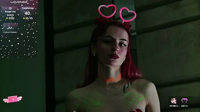 Snapshot of CassieFox_ chatting on 02-25-25, 07:47 CassieFox  online show from 02-25-25, 07:47