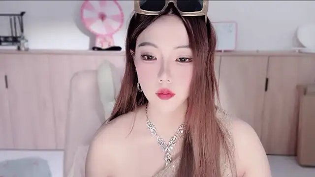 Natasha520 online show from 10-19-25, 05:46