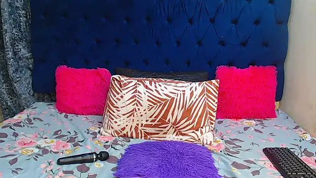 MelaninBear online show from 09-24-25, 07:28