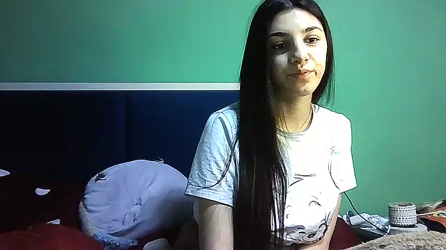 Ahotkittyxxx online show from 12-28-24, 07:55