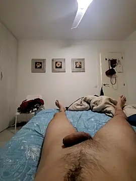 Snapshot of omarito100 chatting on 09-21-25, 10:55 omarito100 online show from 09-21-25, 10:55