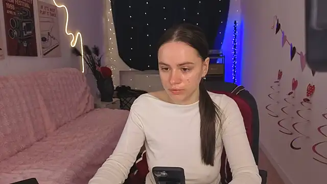 Emillias online show from 02-20-26, 08:16