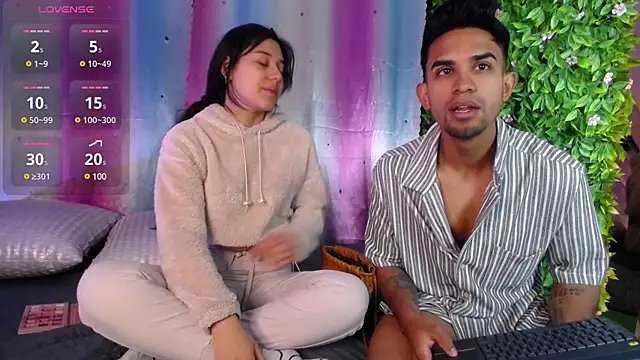 Snapshot of floriamANDjazmin chatting on 01-18-25, 11:11 floriamANDjazmin online show from 01-18-25, 11:11