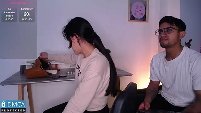 Snapshot of floriamANDjazmin chatting on 02-13-25, 03:07 floriamANDjazmin online show from 02-13-25, 03:07