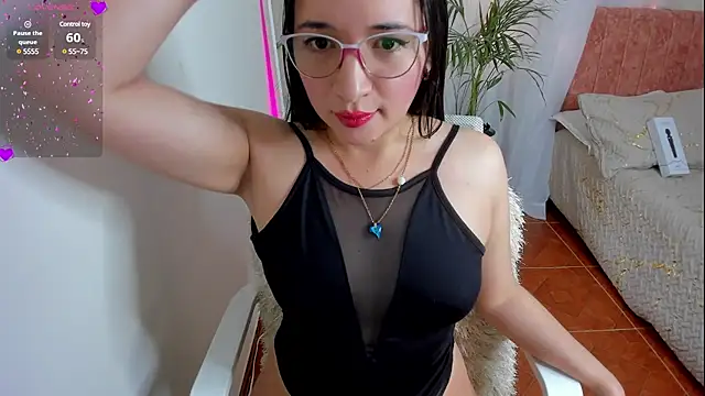 SamanthaBeltran online show from 12-29-24, 08:37