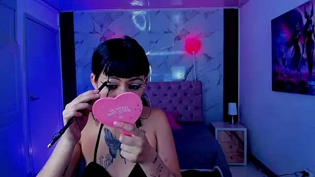 AuroraDiaz online show from 02-05-26, 07:40