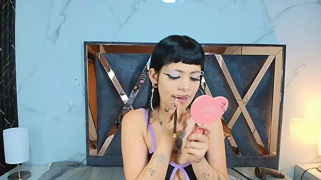 AuroraDiaz online show from 04-25-26, 11:46