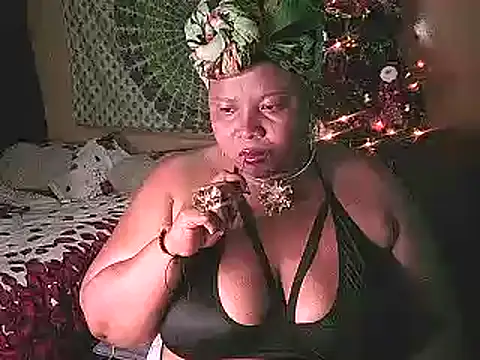 Snapshot of Leidy_quin chatting on 12-05-24, 07:27 Leidy quin online show from 12-05-24, 07:27