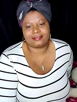 Snapshot of Leidy_quin chatting on 01-25-25, 08:10 Leidy quin online show from 01-25-25, 08:10