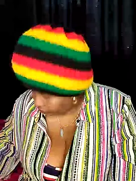 Snapshot of Leidy_quin chatting on 02-05-25, 08:57 Leidy quin online show from 02-05-25, 08:57