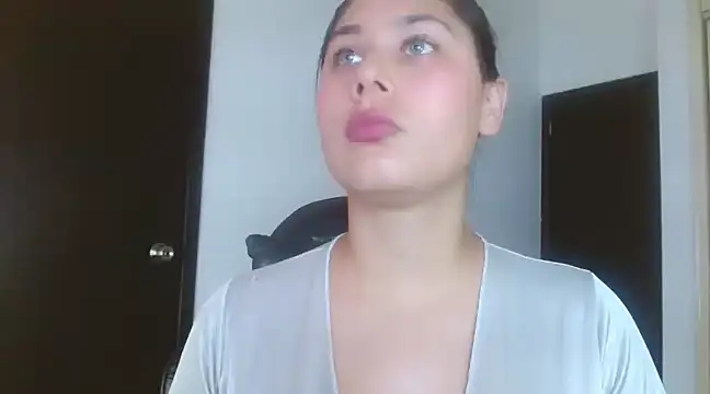 Snapshot of pamela_fox03 chatting on 03-08-25, 08:03 pamela fox03 online show from 03-08-25, 08:03