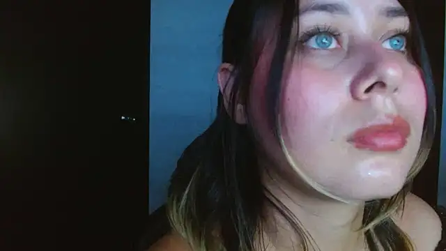 Snapshot of pamela_fox03 chatting on 10-20-25, 10:21 pamela fox03 online show from 10-20-25, 10:21