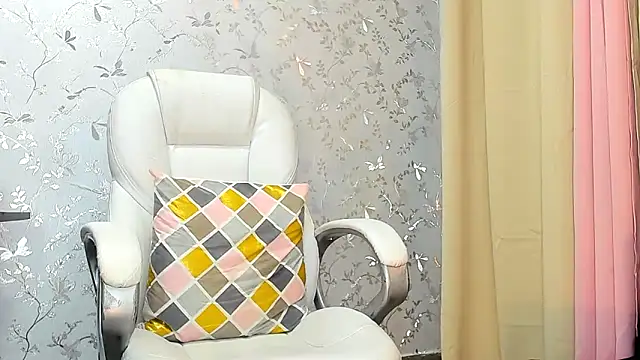 talianaprada online show from 12-23-24, 09:38