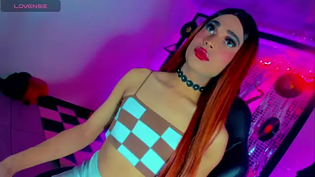 Hellen moons   online show from 01-25-25, 12:38