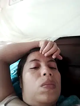 Snapshot of lisseth chatting on 12-19-24, 07:18 lisseth online show from 12-19-24, 07:18