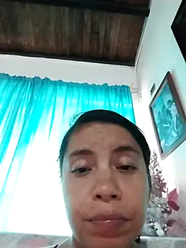 Snapshot of lisseth chatting on 12-23-24, 07:30 lisseth online show from 12-23-24, 07:30