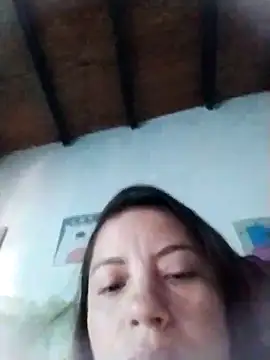 Snapshot of lisseth chatting on 12-29-24, 02:42 lisseth online show from 12-29-24, 02:42