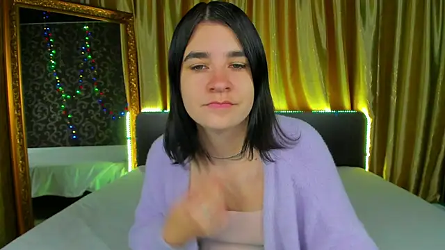  Polly Love  online show from 10-15-25, 06:13