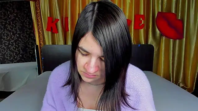  Polly Love  online show from 02-10-26, 07:01