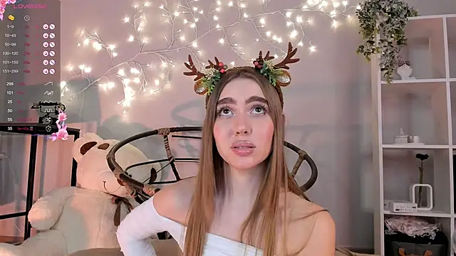 Snapshot of Lili_Roze_ chatting on 12-27-24, 03:42 Lili Roze online show from 12-27-24, 03:42