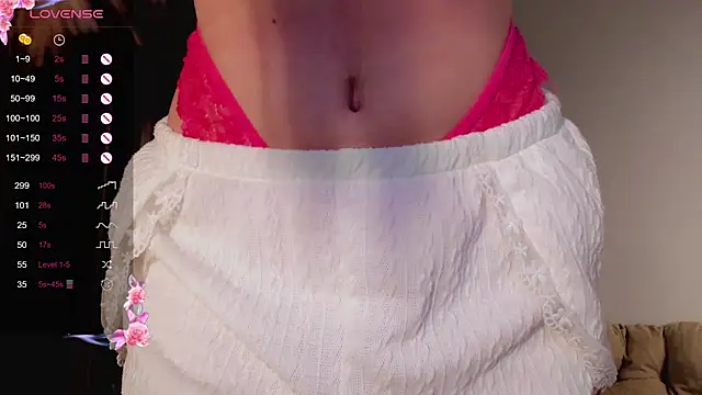 Snapshot of Lili_Roze_ chatting on 02-18-25, 09:31 Lili Roze online show from 02-18-25, 09:31