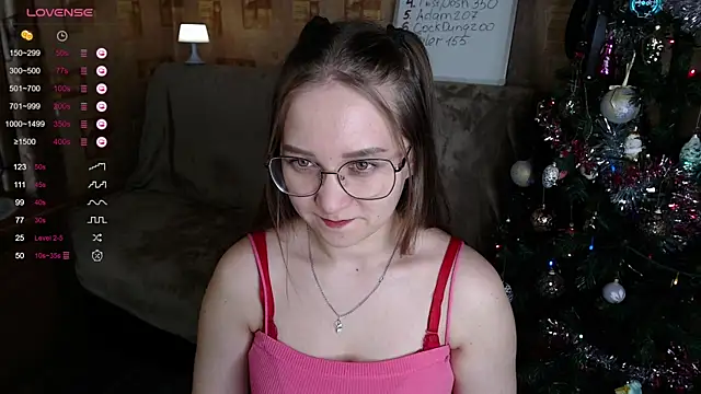 Snapshot of Miatiny chatting on 12-30-24, 03:02 Miatiny online show from 12-30-24, 03:02