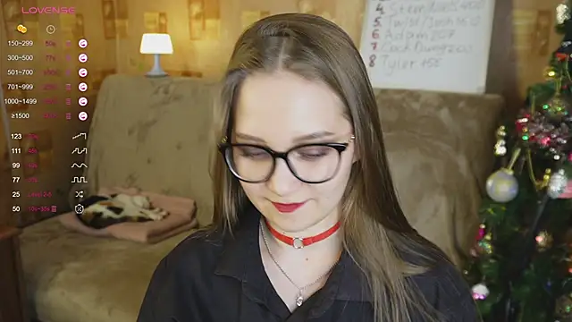 Snapshot of Miatiny chatting on 01-10-25, 06:38 Miatiny online show from 01-10-25, 06:38