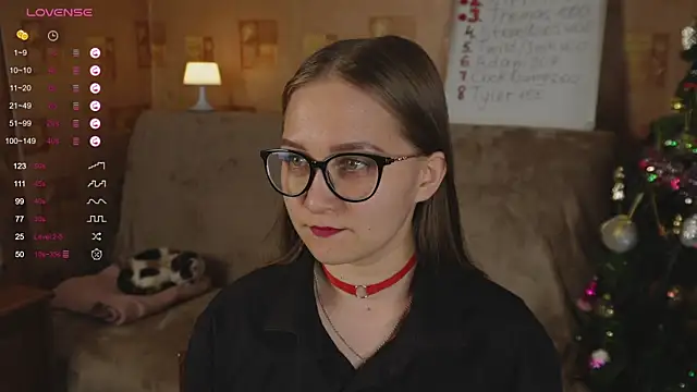 Snapshot of Miatiny chatting on 01-11-25, 01:53 Miatiny online show from 01-11-25, 01:53