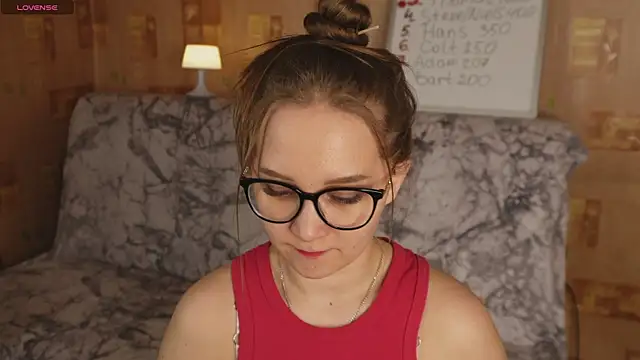 Snapshot of Miatiny chatting on 01-17-25, 07:05 Miatiny online show from 01-17-25, 07:05