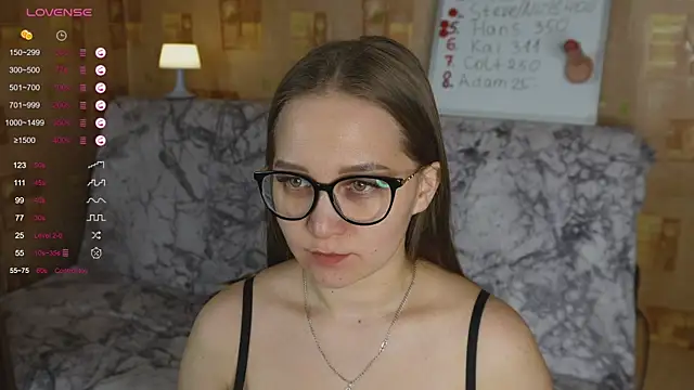 Snapshot of Miatiny chatting on 01-23-25, 06:14 Miatiny online show from 01-23-25, 06:14