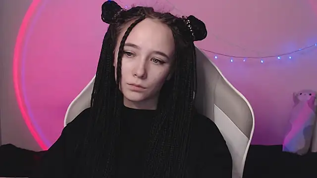 Robin yourss online show from 12-14-24, 01:49