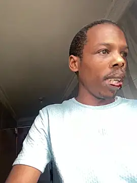 Snapshot of skyfall200 chatting on 09-29-25, 11:59 skyfall200 online show from 09-29-25, 11:59