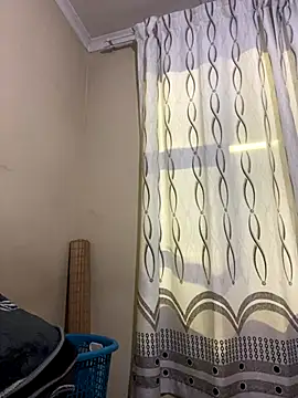 Snapshot of skyfall200 chatting on 11-27-25, 12:13 skyfall200 online show from 11-27-25, 12:13