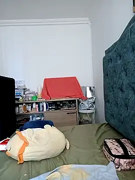 Snapshot of KimPielCanela chatting on 02-15-25, 06:12 KimPielCanela online show from 02-15-25, 06:12