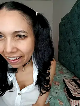 Snapshot of KimPielCanela chatting on 02-21-25, 03:10 KimPielCanela online show from 02-21-25, 03:10