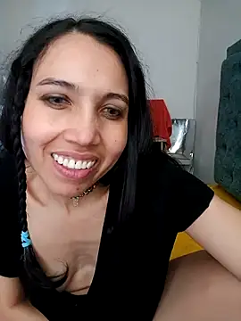 Snapshot of KimPielCanela chatting on 03-03-25, 05:50 KimPielCanela online show from 03-03-25, 05:50