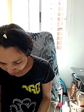 Snapshot of KimPielCanela chatting on 03-21-25, 03:02 KimPielCanela online show from 03-21-25, 03:02