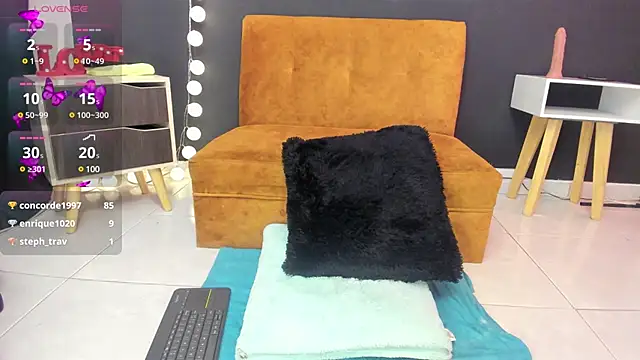 Snapshot of emma_sexxy chatting on 03-11-25, 06:08 emma sexxy online show from 03-11-25, 06:08