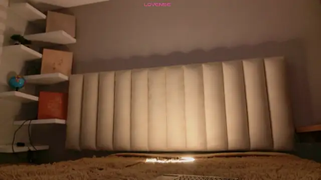 Megan mooree  online show from 04-21-26, 12:33