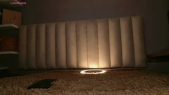 Megan mooree  online show from 04-25-26, 12:08