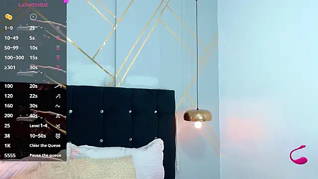 Snapshot of Oliver_king_sex chatting on 02-28-25, 05:15 Oliver king sex online show from 02-28-25, 05:15