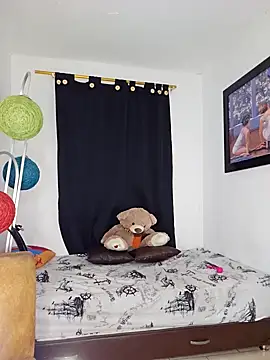 Antonella2 m online show from 01-11-25, 06:12