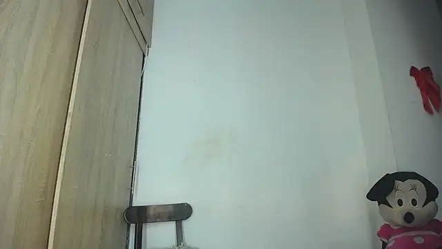 Snapshot of bloom444 chatting on 02-04-25, 10:13 bloom444 online show from 02-04-25, 10:13