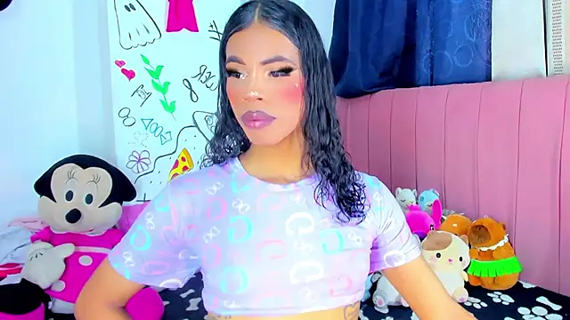 Snapshot of bloom444 chatting on 09-08-25, 10:42 bloom444 online show from 09-08-25, 10:42