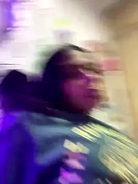 Snapshot of bloom444 chatting on 11-03-25, 02:46 bloom444 online show from 11-03-25, 02:46