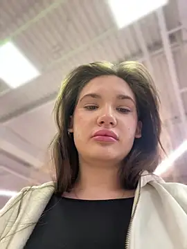 Holly Molii online show from 12-08-24, 05:07