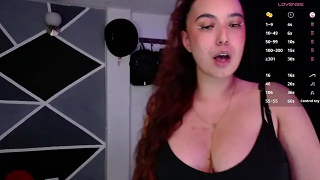 liannalee  online show from 04-06-26, 10:22