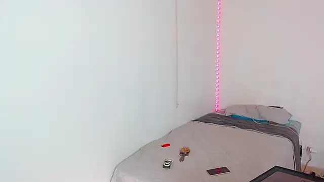 ChristinaSaphier online show from 02-07-25, 04:14