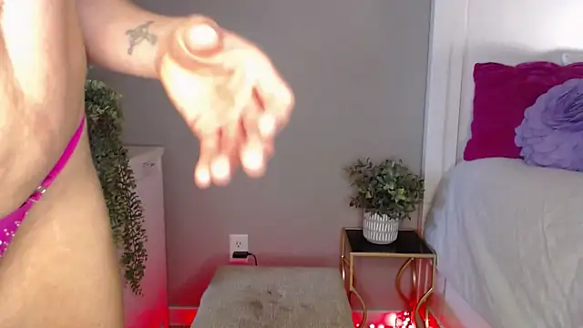 Naughty pussy2cum online show from 12-30-24, 01:48